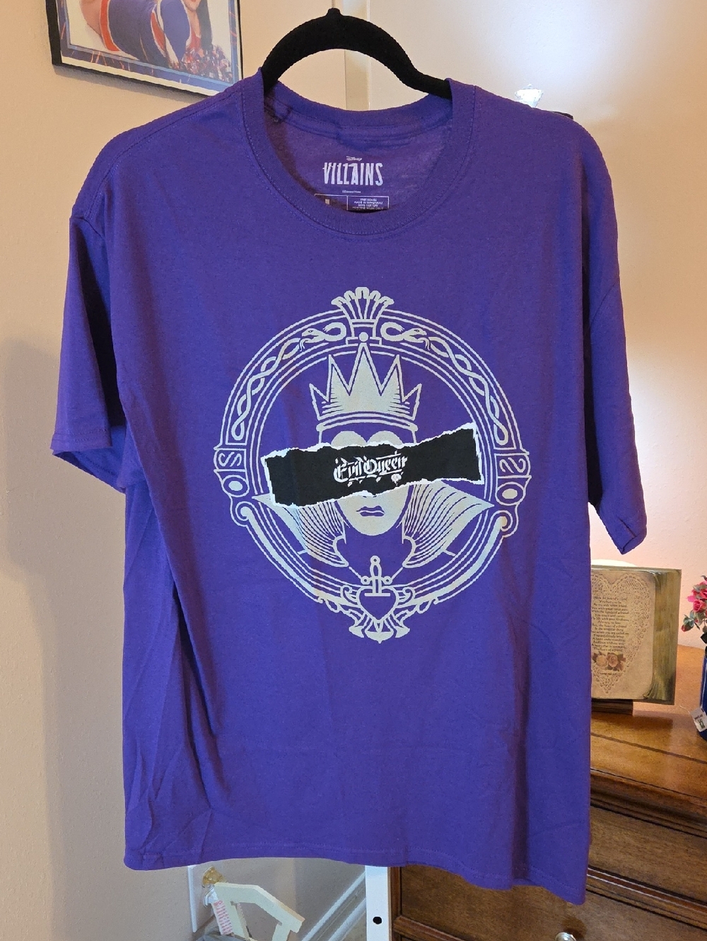 Purple Graphic Tee - Queen Crest